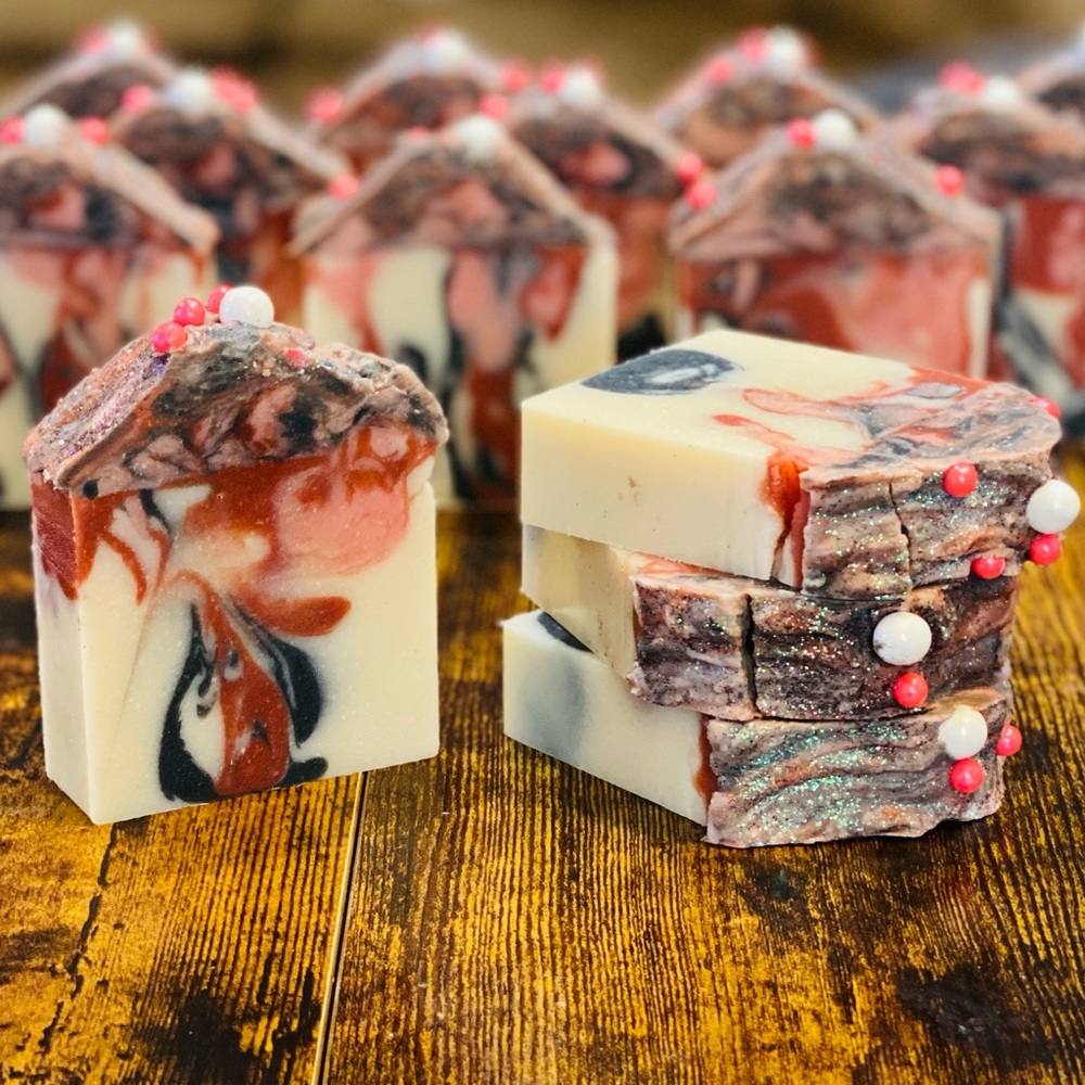 Black Raspberry Vanilla Goat Milk & Cream Lather - Picture 3 of 7